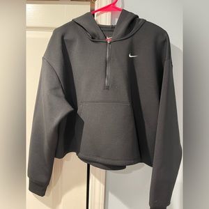 Cropped Nike Hoodie